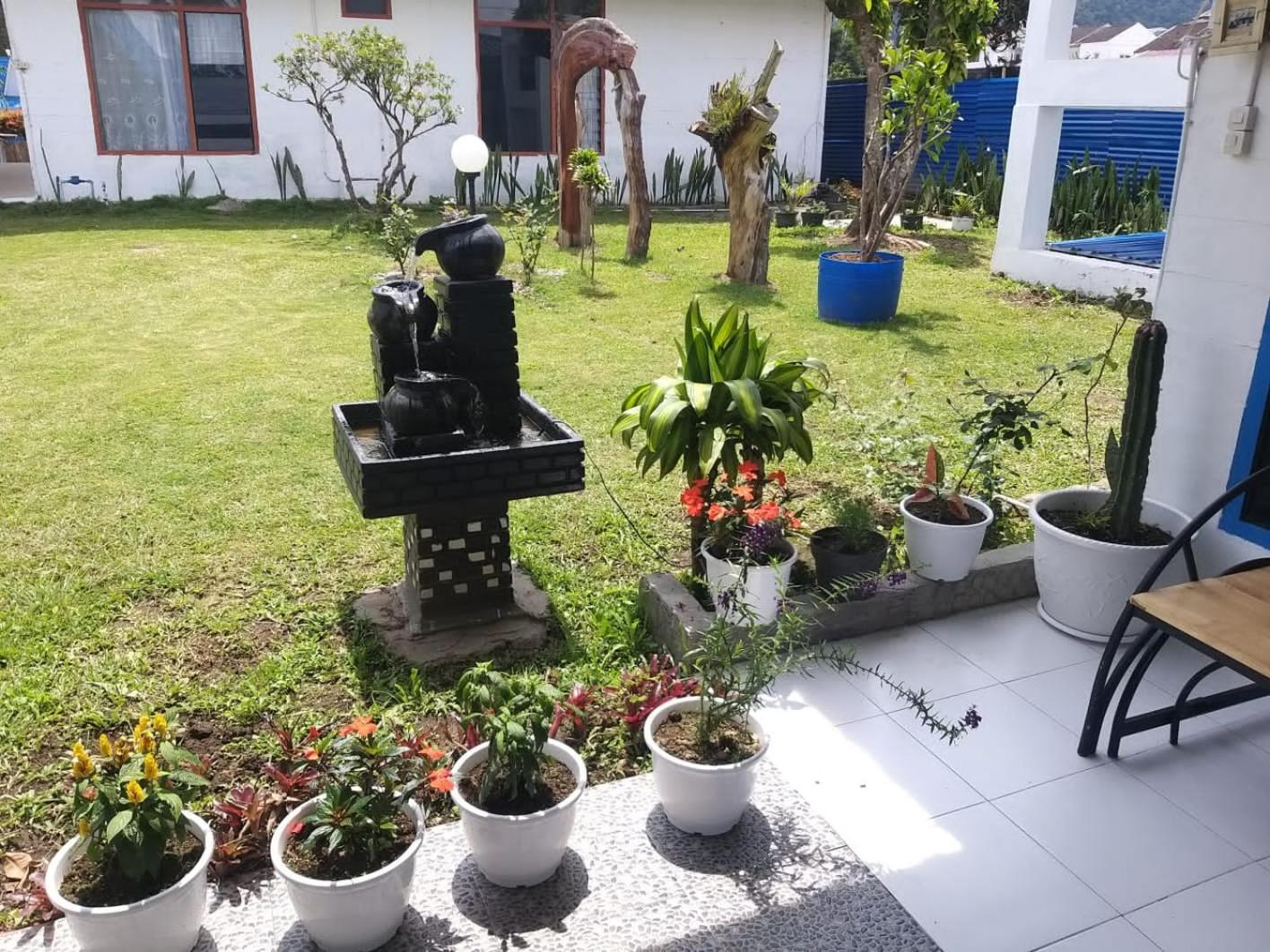Kaliaga Bungalow Berastagi Εξωτερικό φωτογραφία